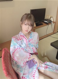 花火柄浴衣
